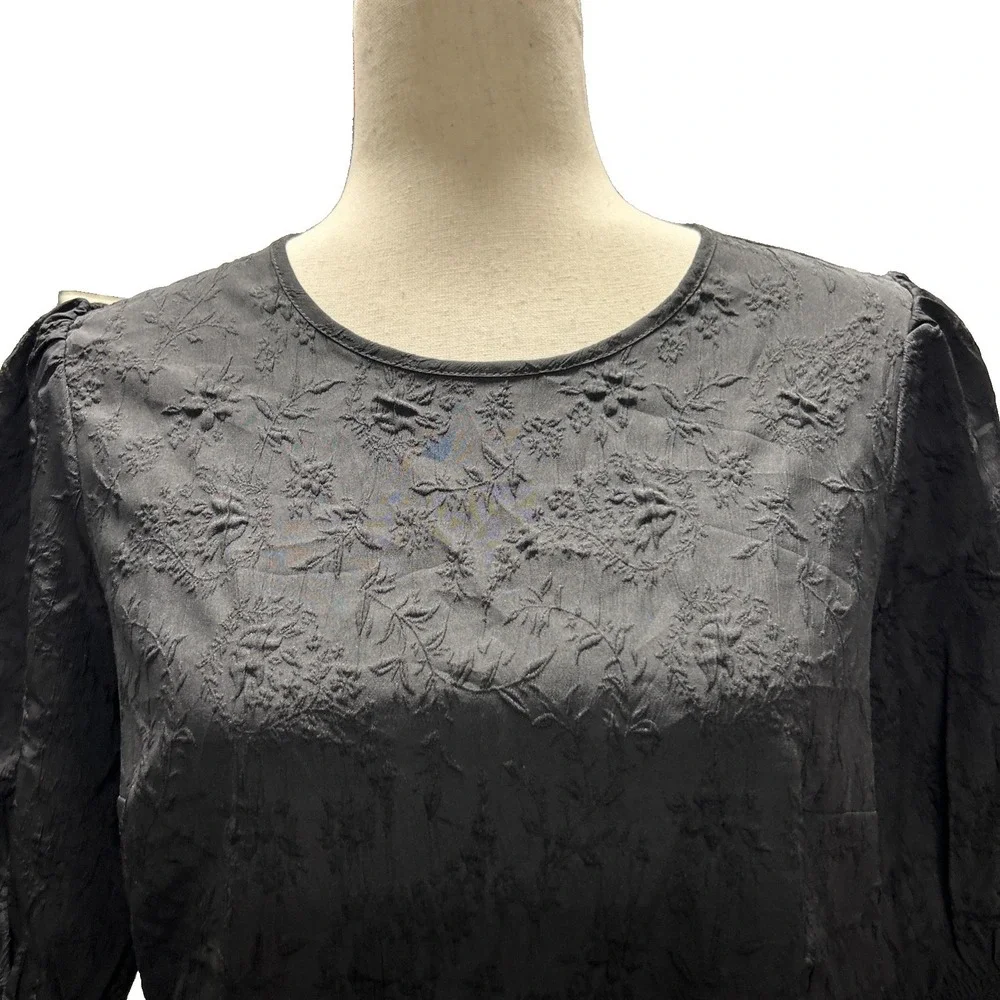 Ted Baker Women's Blouse Small‎ Embossed Puff Sleeve Minimalist Quiet Luxury
